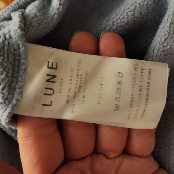 Lune Active  yuki cropped zip sweater size XS dusty blue - Picture 6 of 16